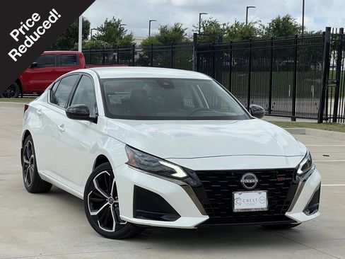 Used 2024 Nissan Altima 2.5 SR FWD image 1