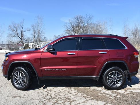 Used 2022 Jeep Grand Cherokee Limited image 3
