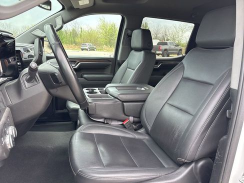 Used 2025 GMC Sierra 1500 SLT image 10
