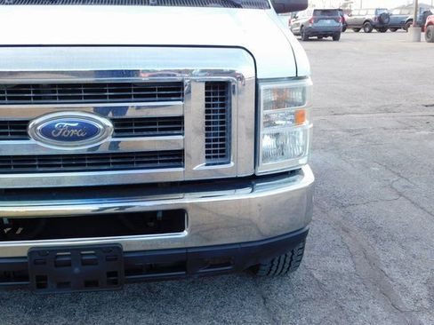 Used 2012 Ford E-350 and Econoline 350 XLT RWD image 9