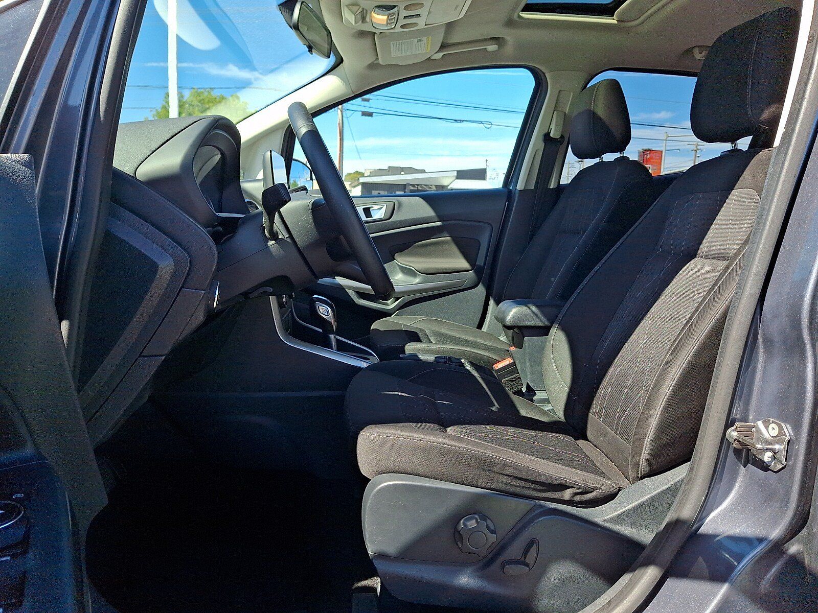 Used 2018 Ford EcoSport SE AWD/4WD image 13