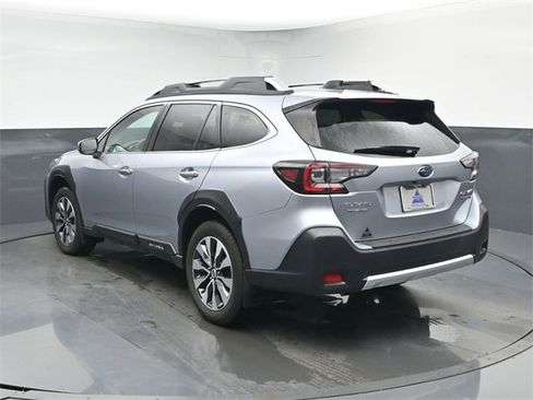 Used 2023 Subaru Outback Touring XT image 6