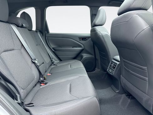 Used 2025 Subaru Forester Premium w/ Convenience Package #1 AWD/4WD image 19
