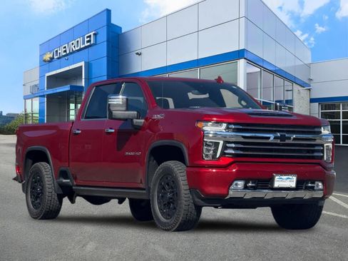 Used 2022 Chevrolet Silverado 2500 High Country w/ Z71 Off-Road Package AWD/4WD image 9