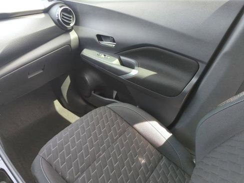 Certified 2023 Nissan Kicks SV FWD image 23