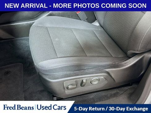 Used 2023 Chevrolet Colorado LT w/ LT Convenience Package II AWD/4WD image 26