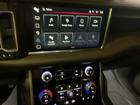 Used 2022 GMC Yukon Denali AWD/4WD image 10
