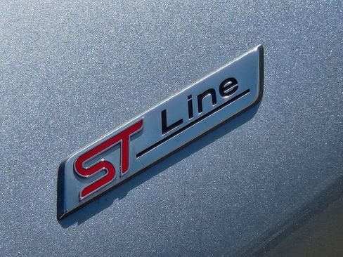 Used 2022 Ford Explorer ST-Line w/ Class IV Trailer Tow Package RWD image 11