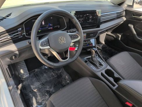 Used 2025 Volkswagen Jetta S image 14