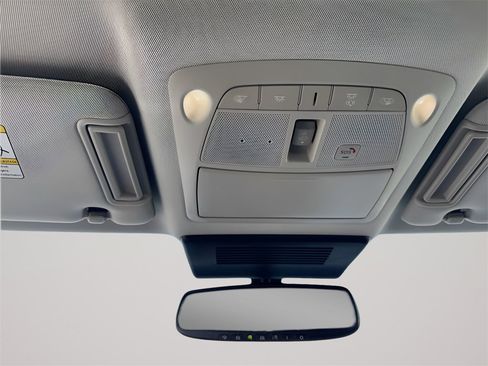 Used 2023 Nissan Armada SL w/ Captain's Chairs Package image 41