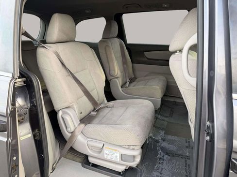 Used 2014 Honda Odyssey LX image 16