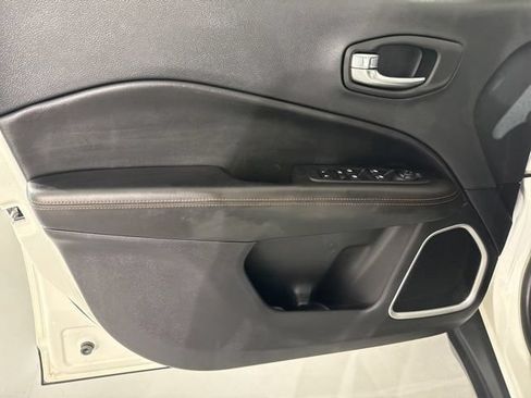 Used 2020 Jeep Compass Limited AWD/4WD image 19