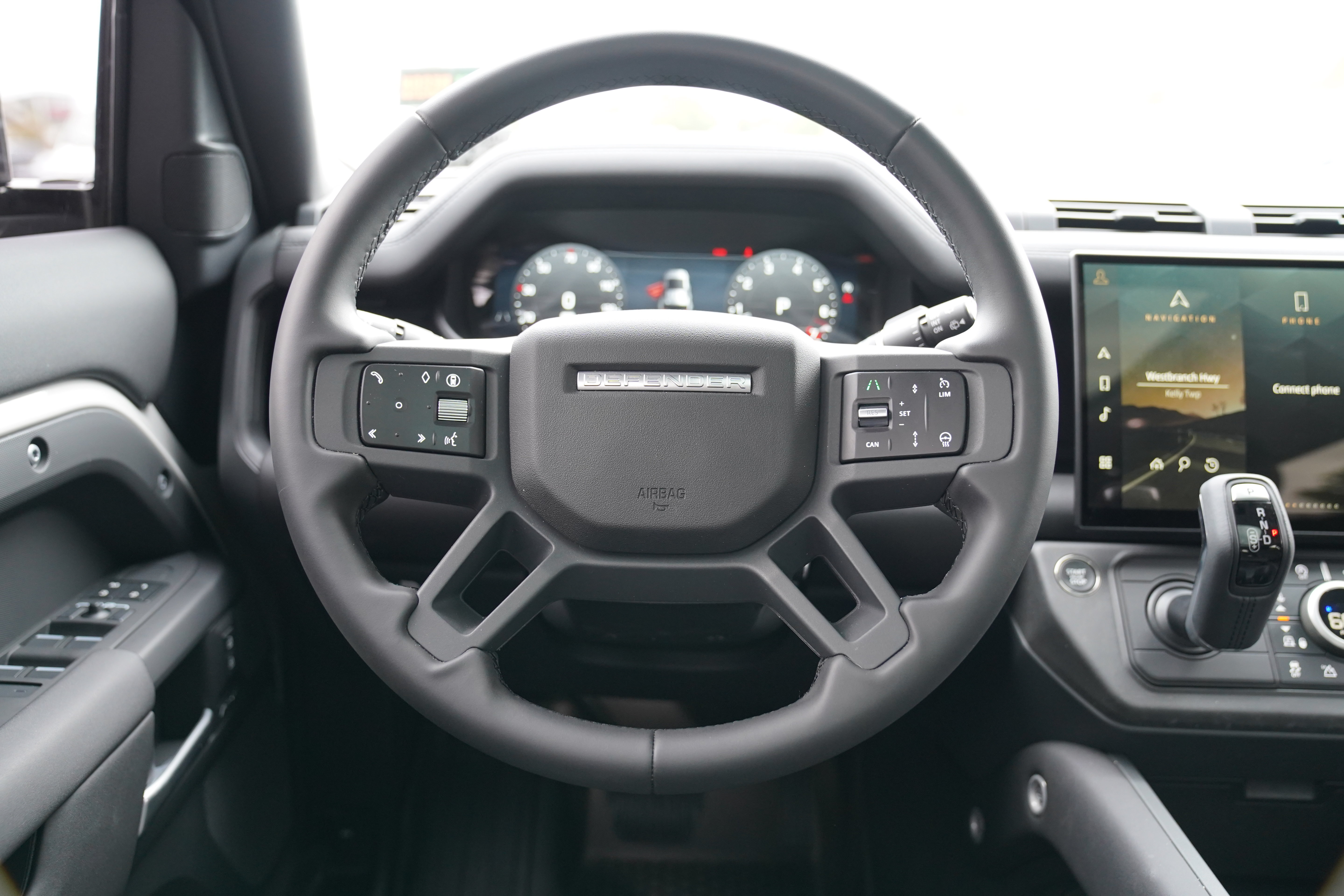 Used 2026 Land Rover Defender 110 S AWD/4WD image 17