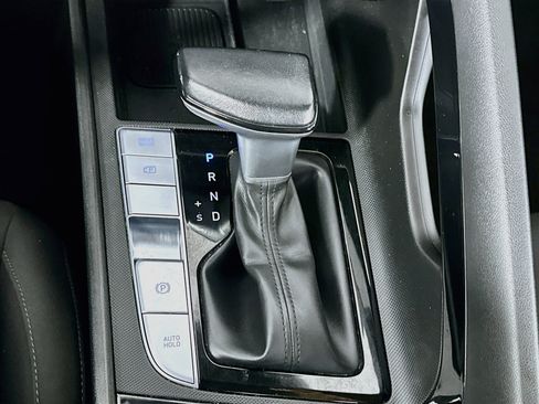 Used 2025 Hyundai Elantra SEL FWD image 25