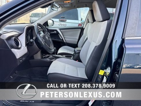 Used 2018 Toyota RAV4 XLE image 22