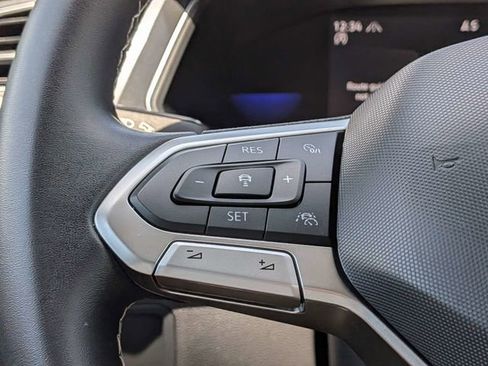 Certified 2022 Volkswagen Tiguan SE AWD/4WD image 30