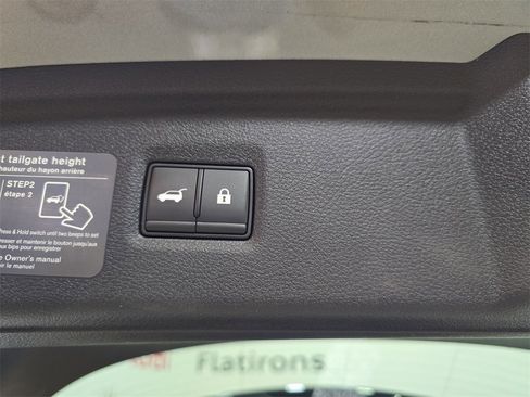 Used 2024 INFINITI QX50 Luxe image 16