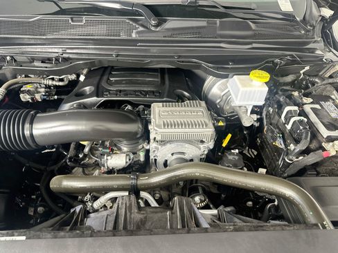 Used 2023 RAM 1500 Laramie AWD/4WD image 34