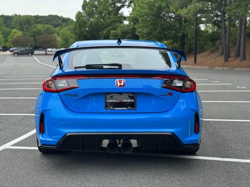 Used 2025 Honda Civic Type R image 10