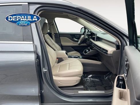 Used 2022 Lincoln Corsair AWD w/ Premium Package image 19