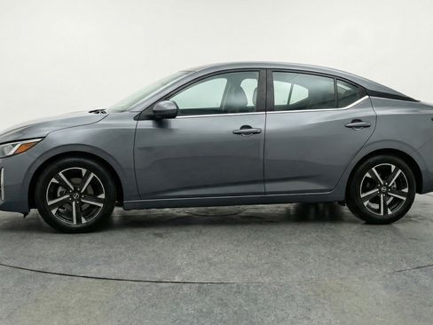 Used 2025 Nissan Sentra SV FWD image 3