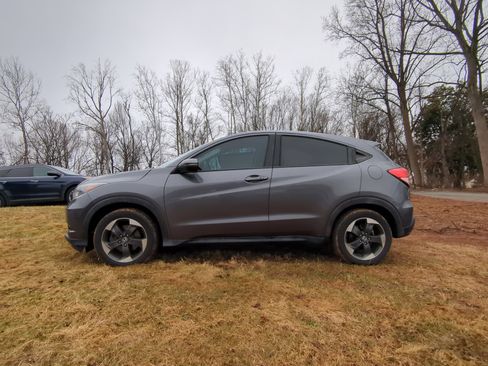 Used 2018 Honda HR-V EX image 5