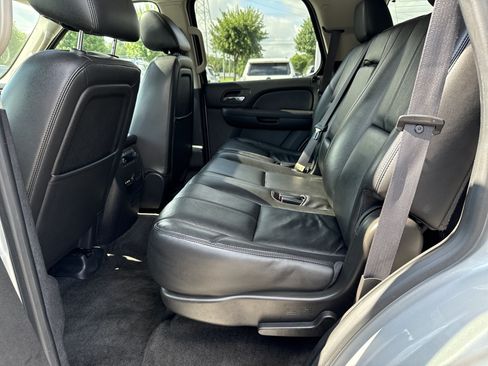 Used 2013 Chevrolet Tahoe LT w/ Luxury Package RWD image 31