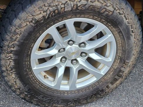 Used 2021 Chevrolet Silverado 1500 LT image 7