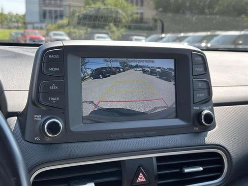 Used 2021 Hyundai Kona SEL Plus image 19