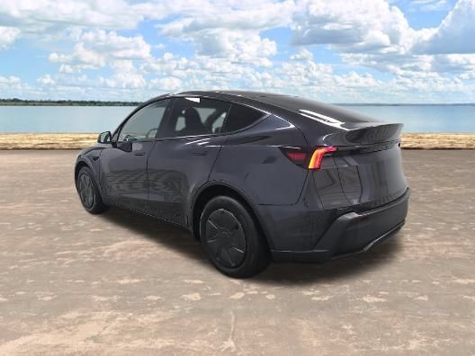 Used 2026 Tesla Model Y 2WD image 5