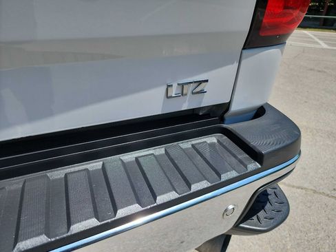 Used 2016 Chevrolet Silverado 2500 LTZ w/ Duramax Plus Package RWD image 9