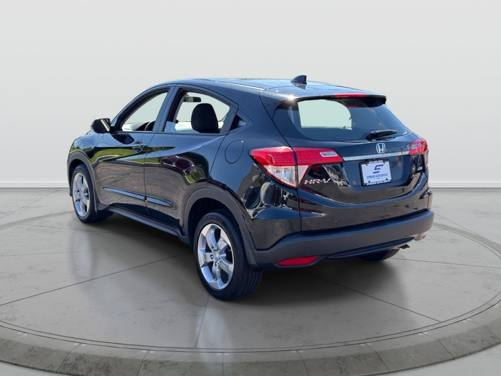 Used 2021 Honda HR-V LX image 6