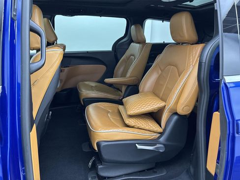 Used 2021 Chrysler Pacifica Pinnacle image 29