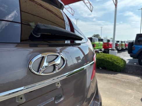 Used 2014 Hyundai Santa Fe GLS image 43