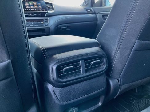 Used 2025 Honda Ridgeline Sport image 23