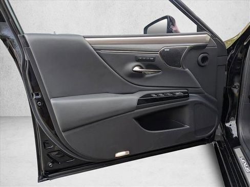Used 2023 Lexus ES 350 F Sport image 12