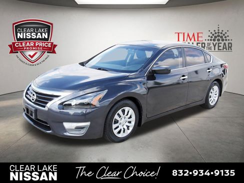 Used 2015 Nissan Altima 2.5 S w/ Power Driver Seat Package FWD image 3