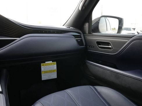 New 2026 INFINITI QX80 4WD image 8