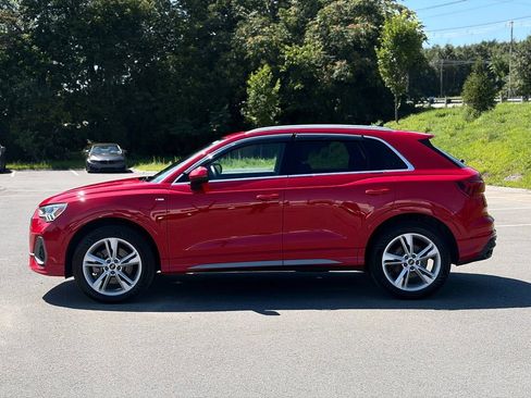 Used 2022 Audi Q3 2.0T Premium Plus w/ Premium Plus Package AWD/4WD image 3
