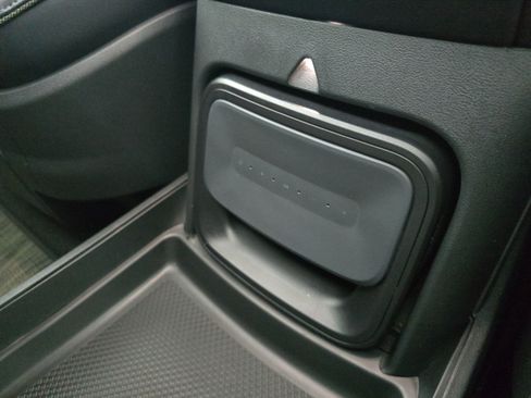 Used 2024 Rivian R1S Adventure AWD/4WD image 33