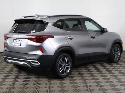 Used 2023 Kia Seltos S w/ Navigation Package image 9