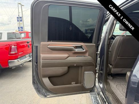 Used 2025 GMC Sierra 3500 Denali w/ Denali Reserve Package AWD/4WD image 17