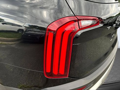 Used 2020 Kia Telluride SX w/ Towing Package FWD image 20
