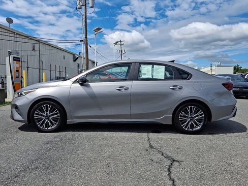 Used 2023 Kia Forte GT-Line w/ GT-Line Premium Package FWD image 7