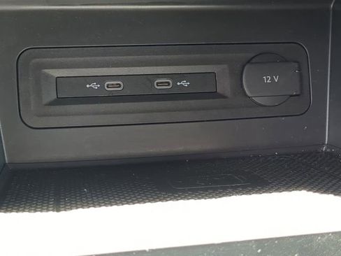 Certified 2023 Volkswagen Atlas SE w/ Black Wheel Package image 25