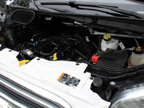 Used 2019 Ford Transit 350 XLT image 27