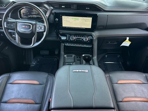 Used 2024 GMC Sierra 2500 AT4 w/ AT4 Premium Plus Package AWD/4WD image 16