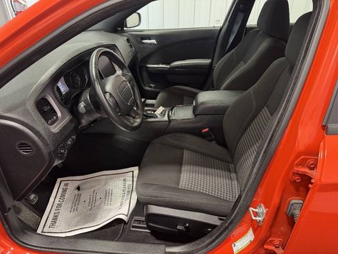 Used 2023 Dodge Charger SXT w/ Blacktop Package AWD/4WD image 7