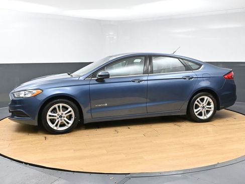Used 2018 Ford Fusion S FWD image 4