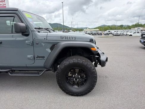 Used 2024 Jeep Wrangler Unlimited Sport AWD/4WD image 4